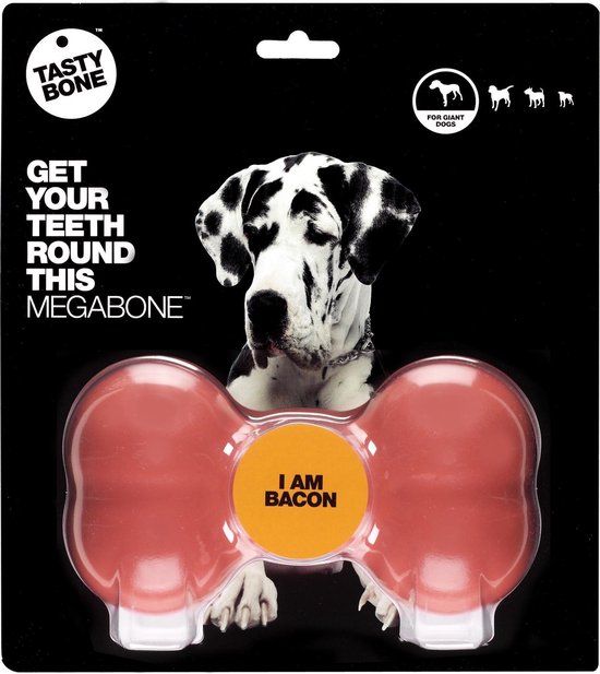 Een rode, botvormige Tasty Bone met de tekst 'I AM BACON' in het midden, verpakt met een kop van een Grote Deense hond.