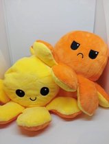 Octopus Knuffel - Pluche Mood Octopus Geel -Oranje  - Omkeerbare octopus knuffel - Emotie laten zien - Show your mood - Emotieknuffel - Kinderen - Speelgoed - Surprise - Cadeau - Sinterklaas 