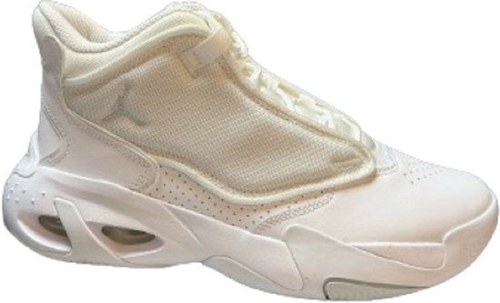 jordan max aura 37.5