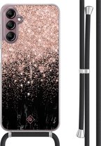 Casimoda® hoesje met koord - Geschikt voor Samsung A14 - Marmer Twist - Afneembaar koord - TPU/acryl - Rosekleurig