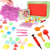 Playos® - Magisch Zand - 1 kg - Inclusief vormpjes - Inclusief Zwembadje - Willekeurige kleur -Speelzand - Sensorisch Speelgoed - Montessori Speelgoed - Ontwikkelings Speelgoed - Jongens en Meisjes - Kinetisch Zand