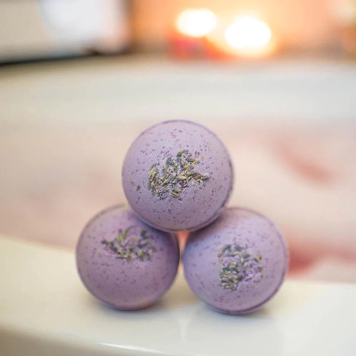 Bruisballen voor bad – handgemaakt lavendel - XL / handmade 4 heerlijke bruisballen ! 100% Natuurlijk - bruisballen kind