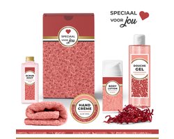 Geschenkset "Speciaal voor jou" - 5 producten - 600 gram - Triomf Cosmetica | Giftset voor haar Luxe wellness cadeaubox Cadeaupakket Valentijn Cadeau Vrouw Vriendin Zus Moeder Moederdag Geschenk Verjaardag Kerstpakket Kerstcadeau Verwenpakket Roze