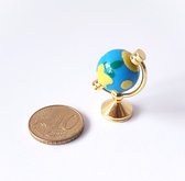Miniatuur wereldbol Schaal 1:12 / Poppenhuisinrichting / poppenhuis accessoires
