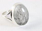 Hoogglans zilveren ring met zwarte rutielkwarts - maat 18