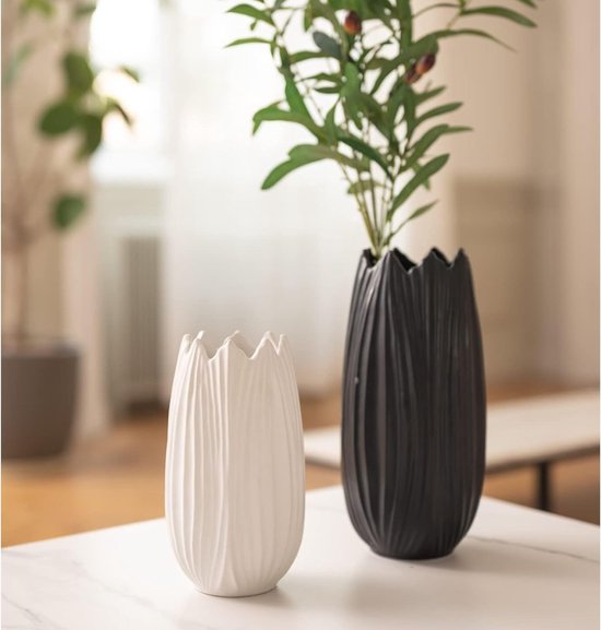 Witte Keramische Vaas 25cm - Geribbelde Design - Voor Pampasgras En Bloemen