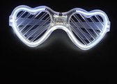 T.O.M. - Lichtgevende Bril -Led bril- Hart - Wit - Partybril- Foute bril- Disco bril - Bril met LED verlichting - Bril met Licht - Feestbril - Party Bril- Carnaval bril- Festival bril led
