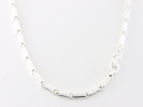 Collier en argent brillant avec onyx