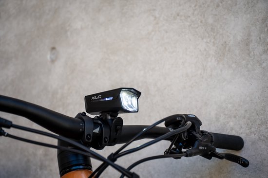 XLC Altair CL-F28 Koplamp Fiets – LED – USB oplaadbaar – 80 Lux — afbeelding 3