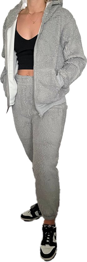 Pastunette fleece huispak dames - Grijs Pastunette fleece huispak dames - Grijs
