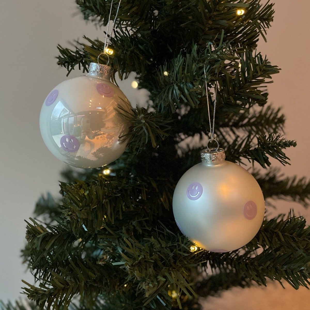 Smiley kerstballen - 2 stuks - 8cm - The Lilac Christmas Smiles