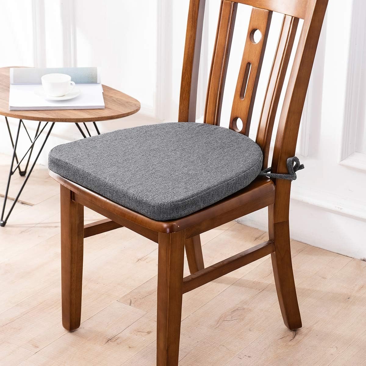 Set van 4x stuks stoelkussens voor binnen en buiten/tuin stoelen in de kleur rood 40