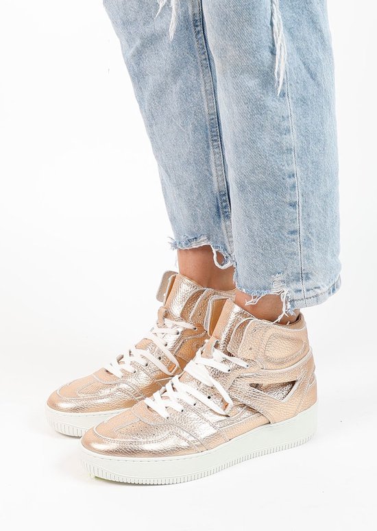 Sacha - Dames - Hoge gouden leren sneakers - Maat 37