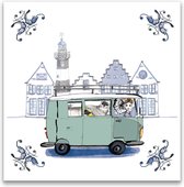 Petit Paris Illustraties - Hollands tegeltje - Zeeuws meisje - Deftsblauw - vintage bus - uniek cadeau