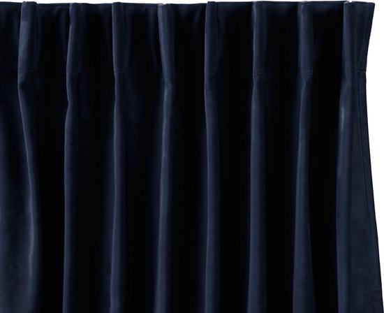 Lifa Living - Fluwelen Gordijn - 150 x 250 cm - Donker Blauw - Verduisterend - Wasbaar - Kreukherstellend - Kleurvast - 10 Ophanghaken- 1 Stuk