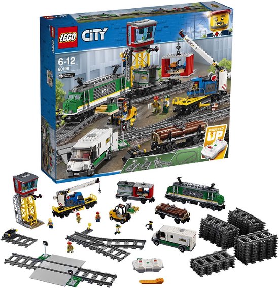 LEGO City Le train de marchandises télécommandé 60198 LEGO : la boîte à  Prix Carrefour