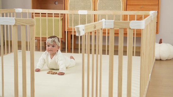 Houten Grondbox Baby met Deurtje - 140x200 cm - Vast model-Slim kliksysteem