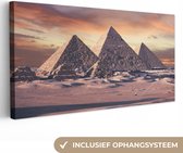Canvas Schilderij De piramides met een bijzondere lucht - 80x40 cm - Wanddecoratie