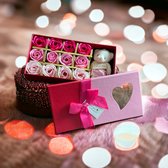 Moederdag cadeau- Love - Liefde - Geschenk set Love You - bad rozen + beertje in set - Valentijn - cadeau vrouw