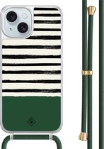 Casimoda® hoesje met groen koord - Geschikt voor iPhone 15 - Green Stripes - Afneembaar koord - TPU/acryl - Groen
