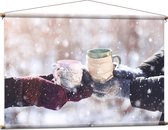 Textielposter - Sneeuw - Winter - Mokken - Handschoenen - Koud - 120x80 cm Foto op Textiel