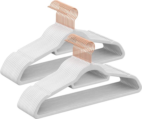 Kledinghangers | Hout, metaal en fluweel voor je garderobe