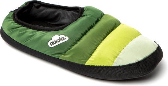 Pantoufle verte avec dégradé de vert foncé à vert clair.