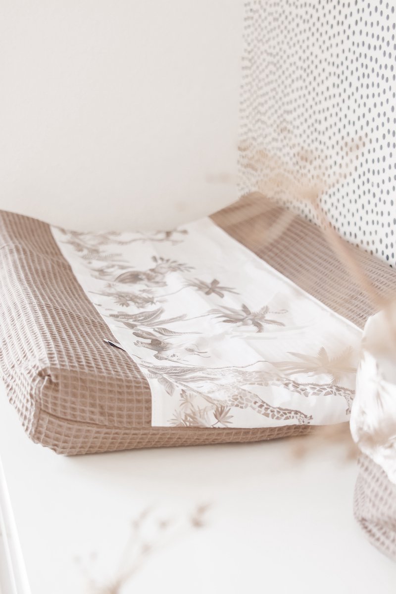 Aankleedkussenhoes vintage jungle - baby - giraf - natural babykamer - verschoonkussenhoes