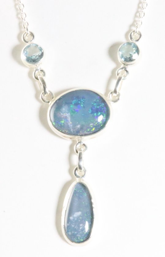 Zilveren ketting met Australische triplet opaal en blauwe topaas