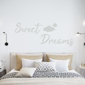 Muursticker Sweet Dreams Met Wolkjes - Lichtgrijs - 120 x 47 cm - engelse teksten slaapkamer