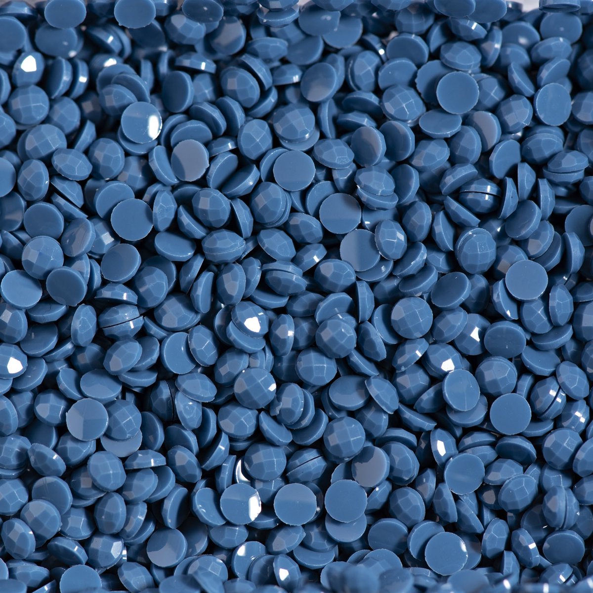 Diamond Dotz® - Diamond painting steentjes los - Kleur Dark Kingfisher - 2.8mm steentjes - 12 gr. per zakje