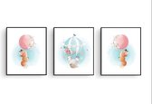 Postercity - Design Canvas Poster Set 3 - 2 Vosjes met ballon en Olifant in Luchtballon / Kinderkamer / Dieren Poster / Babykamer - Kinderposter / Babyshower Cadeau / Muurdecoratie / 30 x 21c