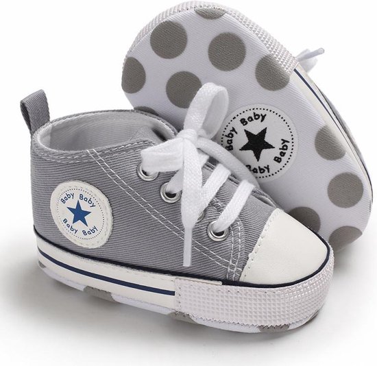 Product: Grijze gympen met baby ster logo | schoenen | baby jongens meisjes | antislip zachte zool | 0 tot 6 maanden | maat 18, van het merk Baby