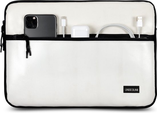 MacBook Pro 13 inch case met extra vak (van gerecycled materiaal) - Witte laptop sleeve voor nieuwe MacBook Pro 13 inch (2023/2024)