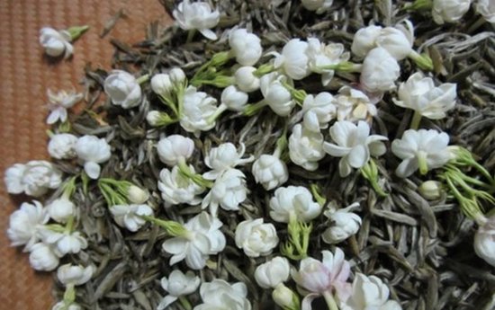 Witte thee Fujian jasmijn