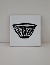 Jacqui's Arts & Designs - handbeschilderd tegel - Keramische tegel - mand - zwart - wit - koper accent - decoratieve schaal