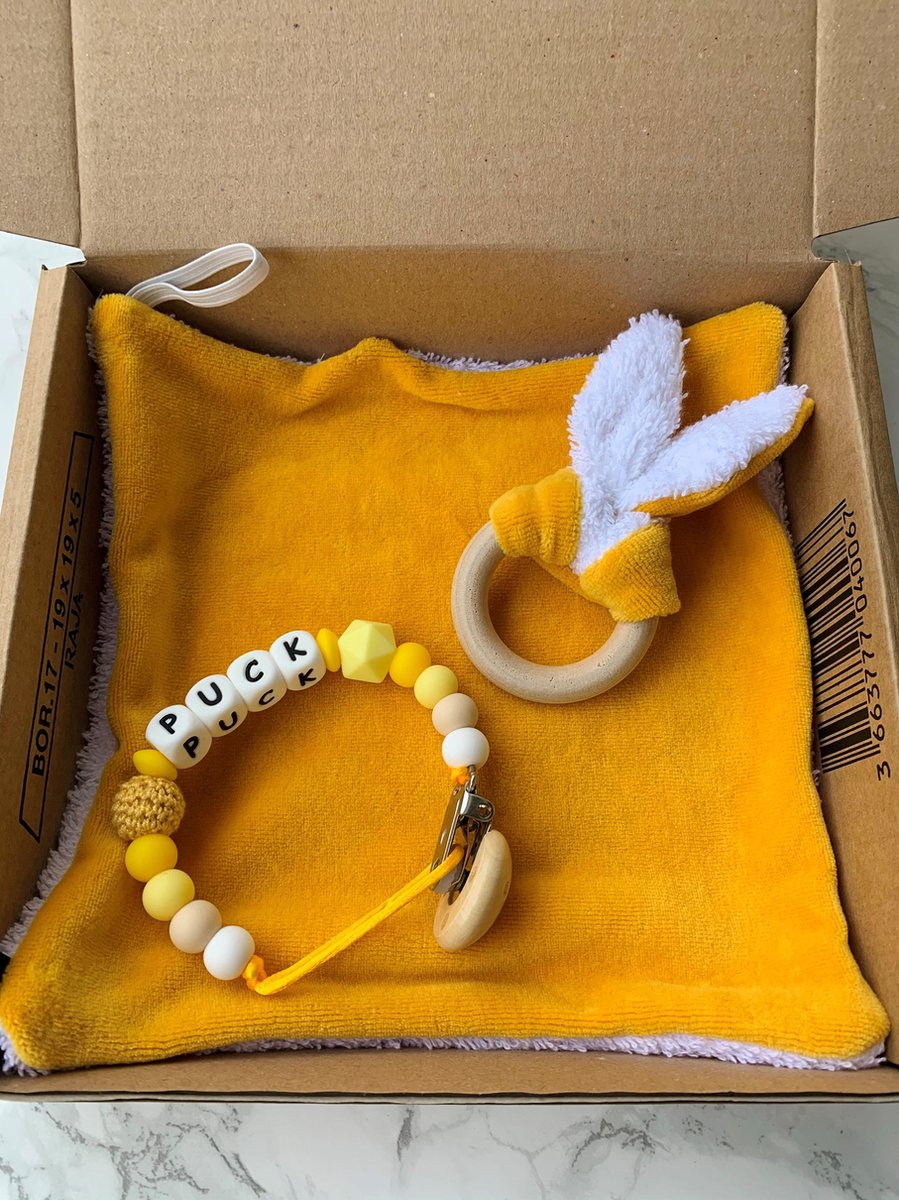 Goedkoopste Giftset babypakket - geel - gepersonaliseerd - verschillende maten