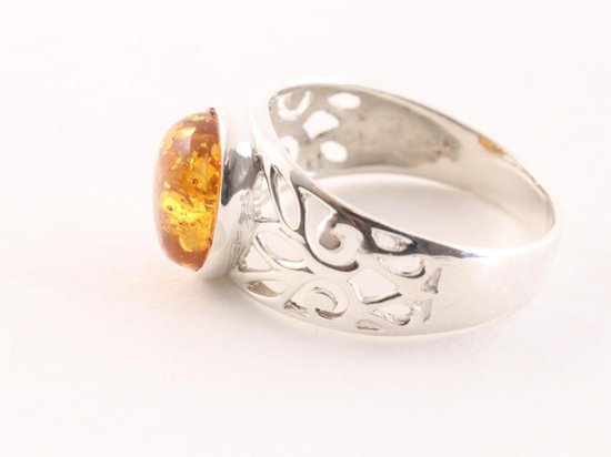 Bague en argent ajouré avec de l'ambre - taille 18,5