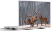 Laptop sticker - 15.6 inch - Hert - Bos - Winter - 36x27,5cm - Laptopstickers - Laptop skin - Cover