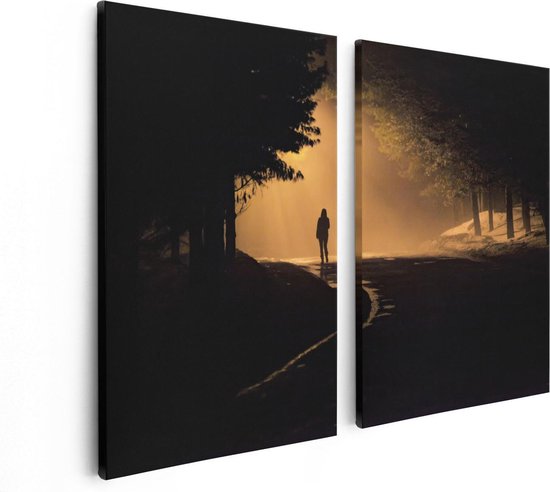 Artaza Toile Peinture Diptyque Personne Sur Une Route Sombre Dans La Forêt - 80x60 - Image Sur Toile - Impression Sur Toile