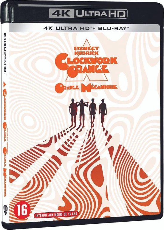 4K Ultra HD Blu-ray hoes van A Clockwork Orange met de titel en vier figuren, tegen een oranje-witte gestreepte achtergrond. Leeftijdsindicatie 16.