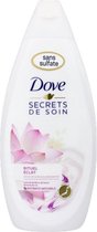 Dove - Voedende Douchecrème met Natuurlijke Extracten van Lotusbloem en Rijstolie - 2 x 400 ml