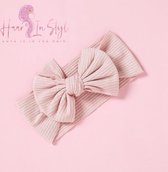 Hannah - Brede zachte strik haarband baby licht roze - meisje haaraccessoires - 0-3 jaar