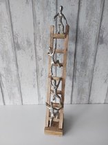 Mangohouten Decoratie object - Teambuilding - 4 mannen klimmen - ladder - decoratie-beeld woonkamer - cadeau - vensterbank decoratie - ornament op voet - Houten beeld - Sculptuur - 68 CM