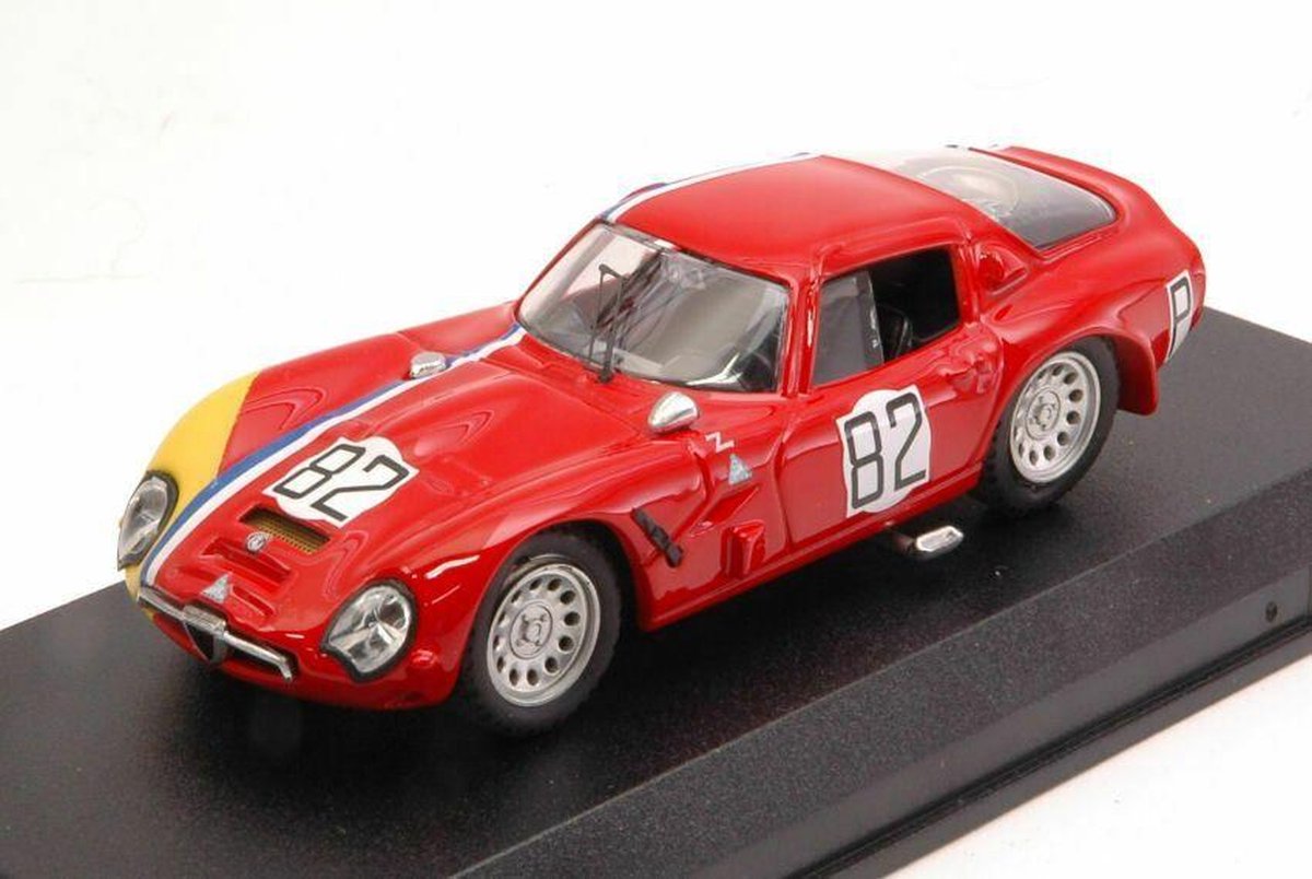 De 1:43 Diecast Modelcar van de Alfa Romeo TZ2 #82 van de Nürburgring van 1967. De rijders waren Trosch en Pilette. De fabrikant van het schaalmodel is Best Model. Dit model is alleen online verkrijgbaar - Best Models