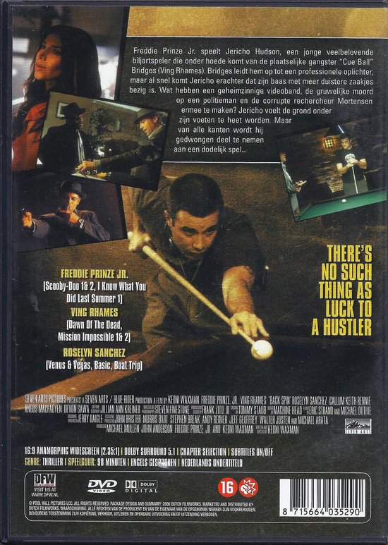 DVD achterkant: Montage van scènes met Freddie Prinze Jr. aan een biljarttafel, Ving Rhames en Roselyn Sanchez. Tekst in het Nederlands en Engels.