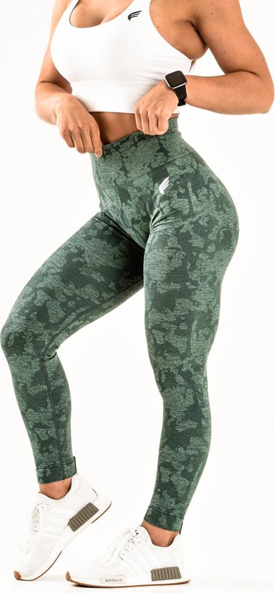 Leggings de sport camo sauvages pour femmes - résistant aux squats, camouflage élégant et taille haute - vert forêt / vert