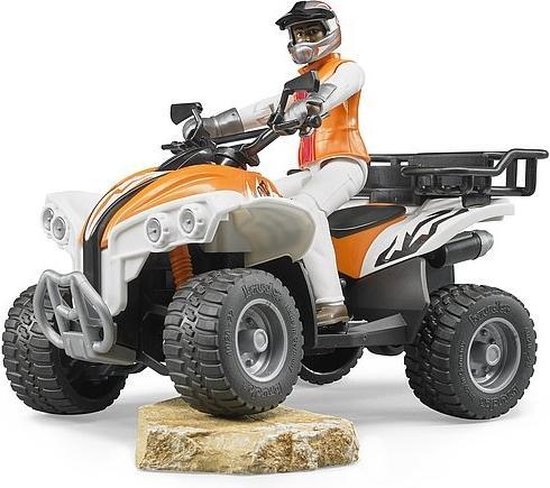 Wit met oranje quad met coureur in oranje vest en helm, op een steen.