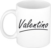 Valentino naam cadeau mok / beker met sierlijke letters - Cadeau collega/ vaderdag/ verjaardag of persoonlijke voornaam mok werknemers