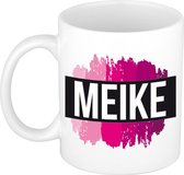 Meike  naam cadeau mok / beker met roze verfstrepen - Cadeau collega/ moederdag/ verjaardag of als persoonlijke mok werknemers